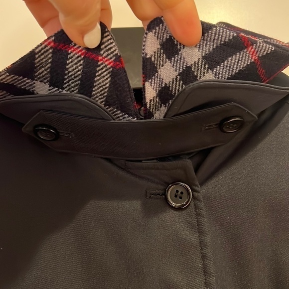 Burberrys Sz 10 Vintage Burberry Dark Navy Trench Coat with Wool Zipout Lining - Picture 10 of 16